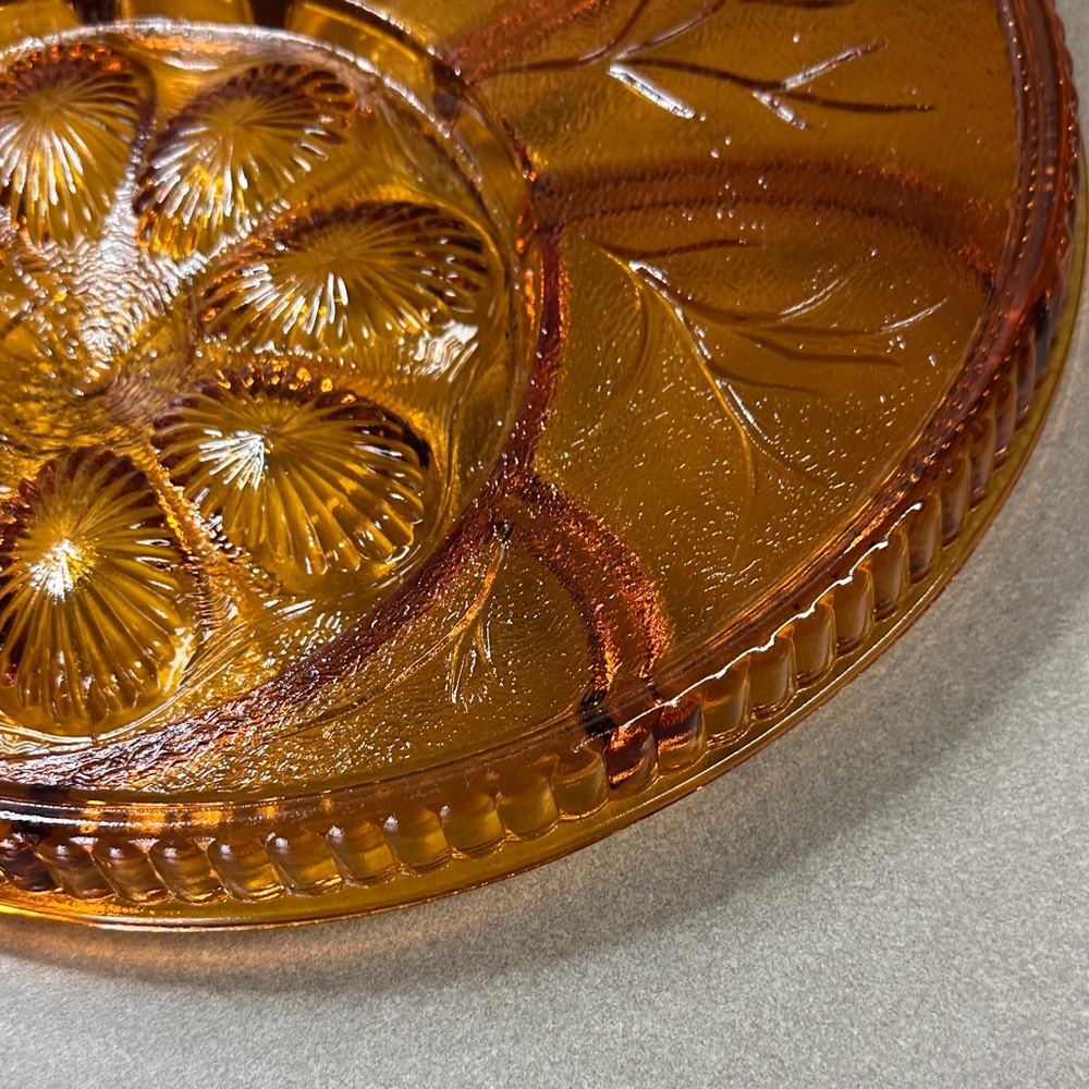 Indiana Glass Golden Amber divided egg and vegetable tray - Picture 9 of 11